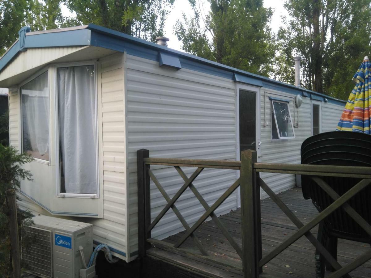 Adriacamp Mobile Homes Rosepineta โรซาปิเนตา ภายนอก รูปภาพ